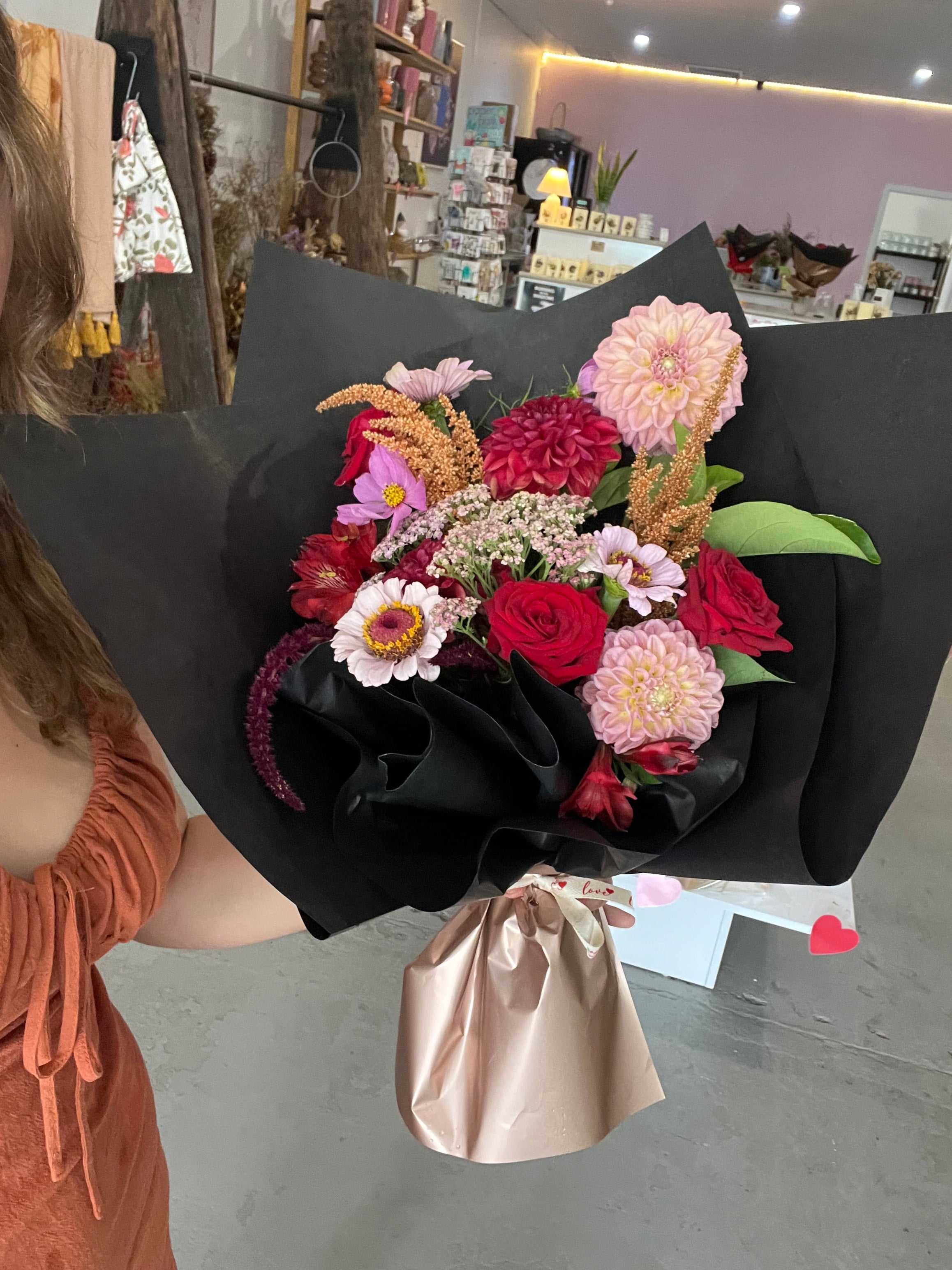 Valentine’s Day flower delivery Paper Daisy Florist